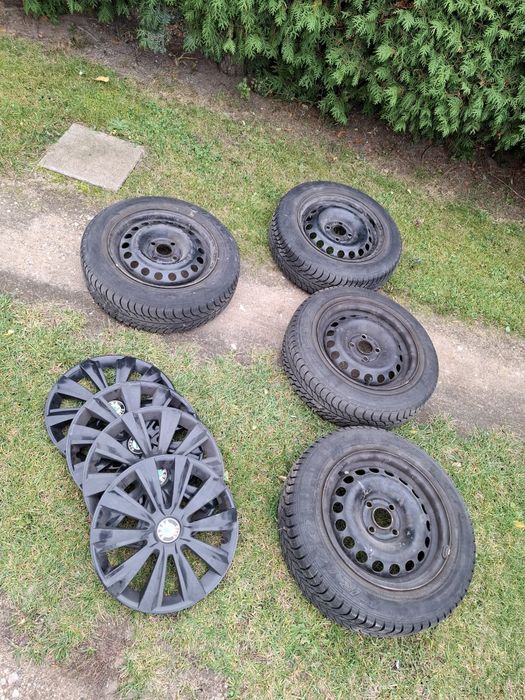 Felgi stalowe 14" 4x100 z oponami zimowymi
