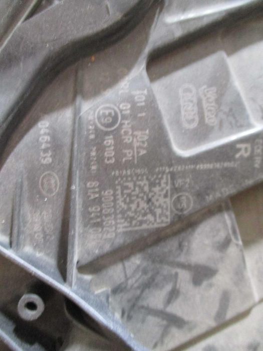 Ótica Direita Audi Q2