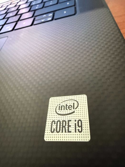 Dell XPS 15-9500|15.6" 4K Tactil|i9-10885H|32Gb Ram|Ssd 1TB|GTX1650 Ti