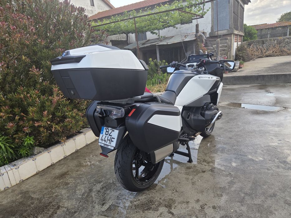 Moto BMW 1300 RT 2025