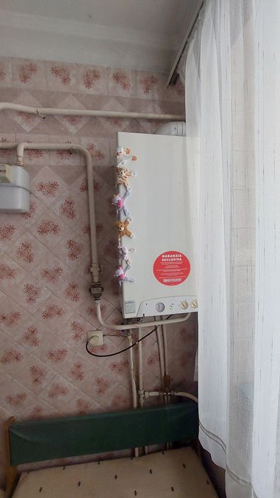 Продам 3-кімнатну квартиру. Вул.Покровська,6.