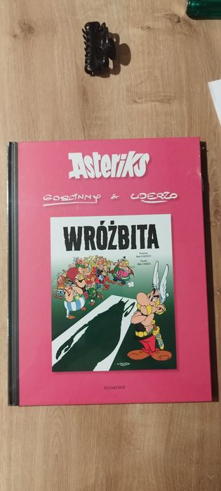 Asteriks tom 19 twarda okładka