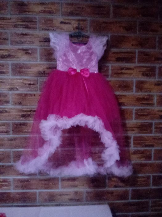 Продам нову сукню