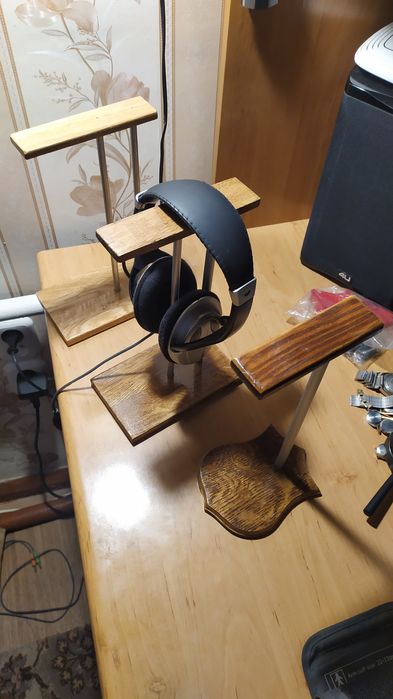 Продам подставки под наушники , эксклюзив .