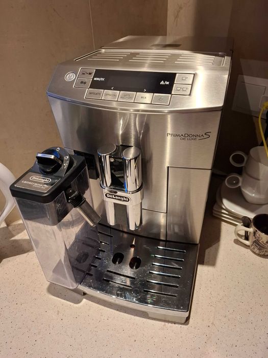 Ekspres do kawy Delonghi PrimaDonna S De Lux stal nierdzewna