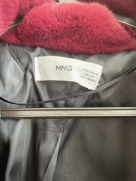 Casaco de pelo vermelho Mango