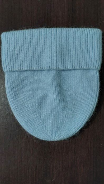 Шапка з ангори у голубому кольорі