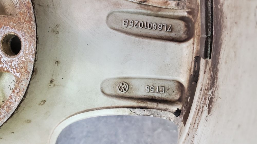 Комплект дисків з резиною