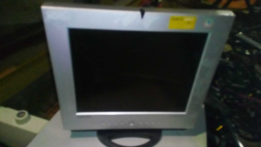 Монітори діагональ  15 Медіон та інші