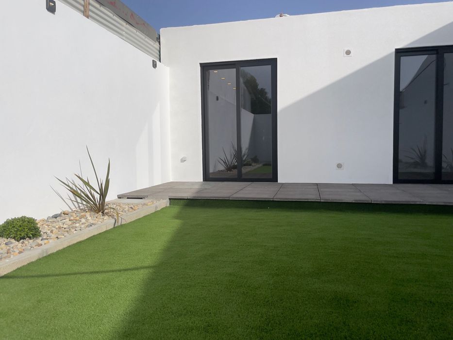 Arrenda-se apartamento T2 - Oliveirinha - Aveiro