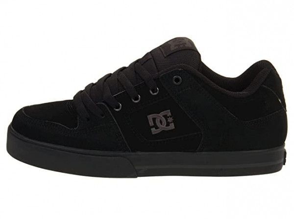 Dc shoes Pure black.