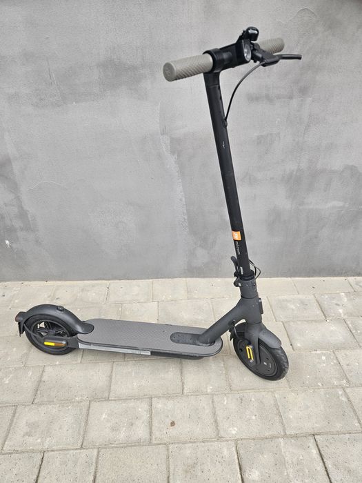 Hulajnoga Elektryczna Xiaomi Mi Scooter 1S