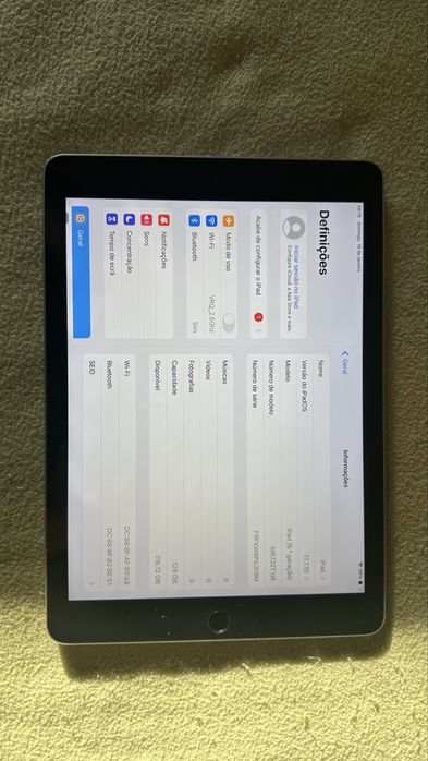 iPad 6th Gen - 128GB (Wifi) c/acessórios
