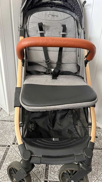 Wózek spacerowy Momi Estella