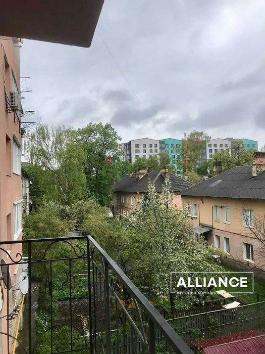 Продам 2 кімнатну квартиру поруч парку Шевченка