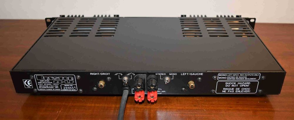 Amplificador Bryston