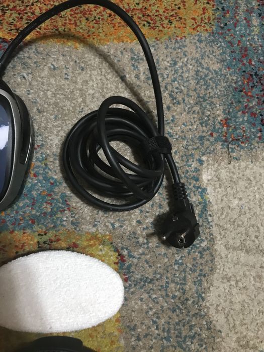 Usado duas vezes. Escova de engomar a vapor