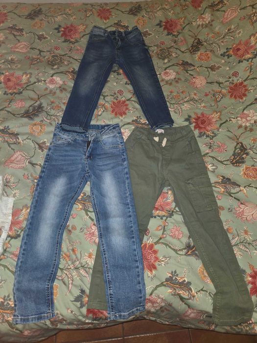 Calças ganga para menino 6 anos novas entrega hoje por 10 € o lot