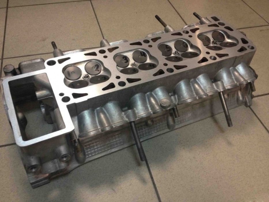На Газель продам головку блока цилиндров восстановлена распредв. новые
