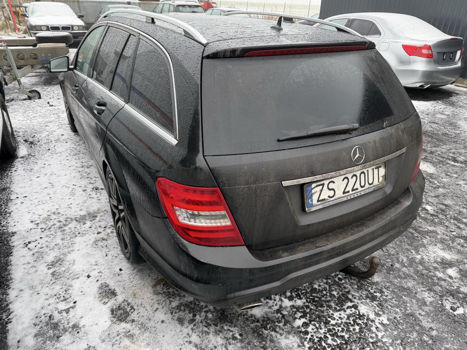 Mercedes-Benz uszkodozny silnik odpala !!  w204 amg line 4 matic  ILS