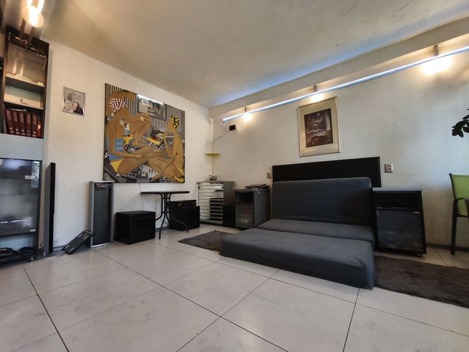 Без% м Олімпійська  , м. Палац України , Велика Васильківська