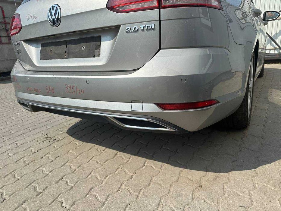 Бампер задній Golf 7 2016-2020 B7W