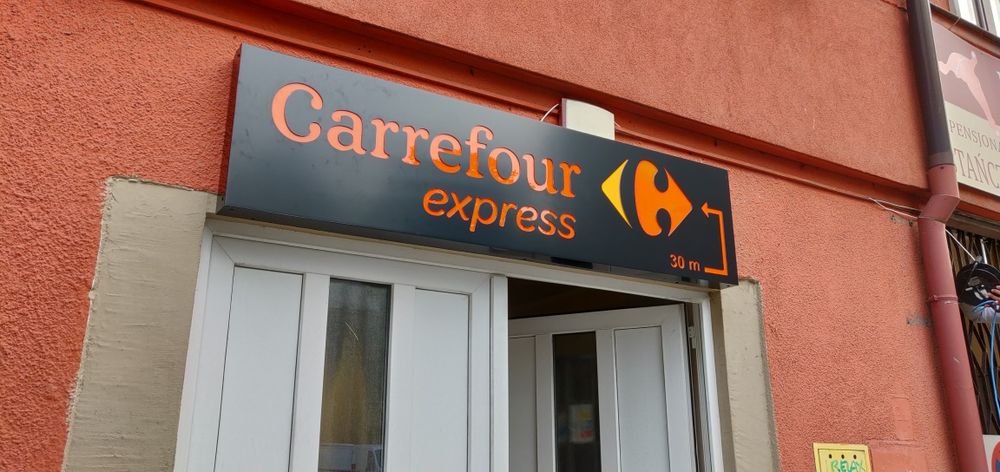 Producent reklam-Kasetony świetlne led, szyldy, banery, neony, ledony