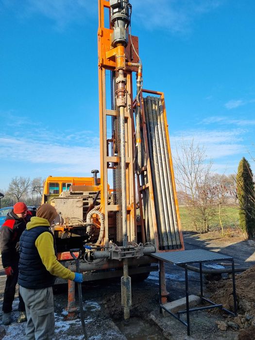 Studnie głębinowe, odwierty Sanniki, Topólno, Warka, Grójec, Góra Kal.