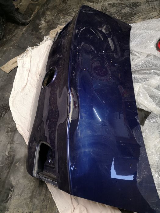 кришка багажника пасат б6 + задні фанарі