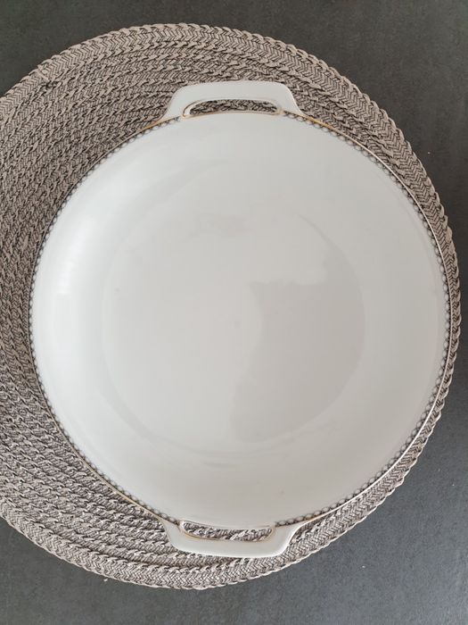 Stary talerz z uszkami. Sygnowany