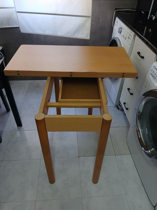 Mesa de cozinha extensível