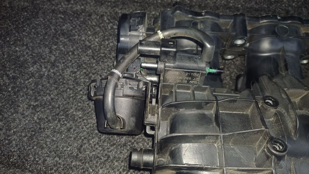 Впускний колектор 2.0 TSI