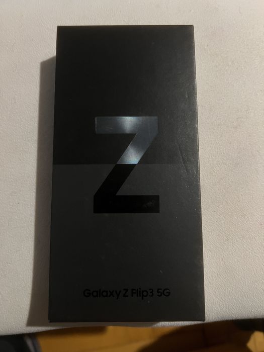 Samsung Galaxy Z Flip3