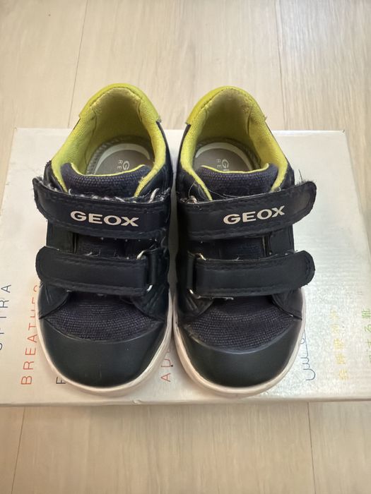 Кеди Geox 20 , у коробці .