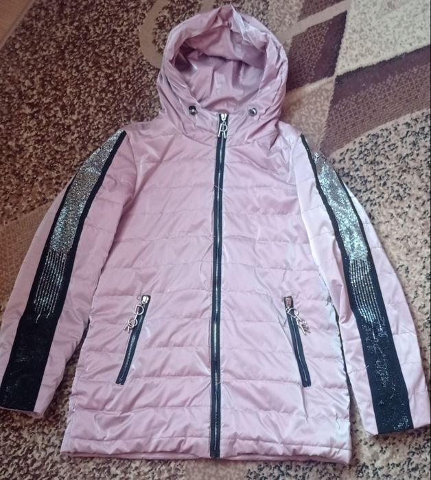 Куртка для дівчинки нова