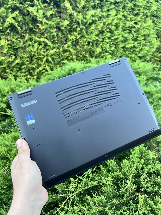 Lenovo ThinkPad Yoga 370 / 16GB RAM / 512GB NVMe / IPS Full HD / Стан ідеал