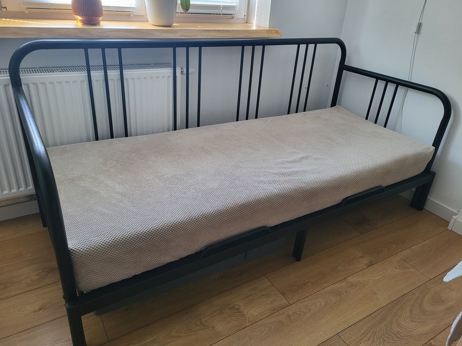 IKEA FYRESDAL – rama łóżka + 2 materace + pokrowiec | stan bardzo dobry