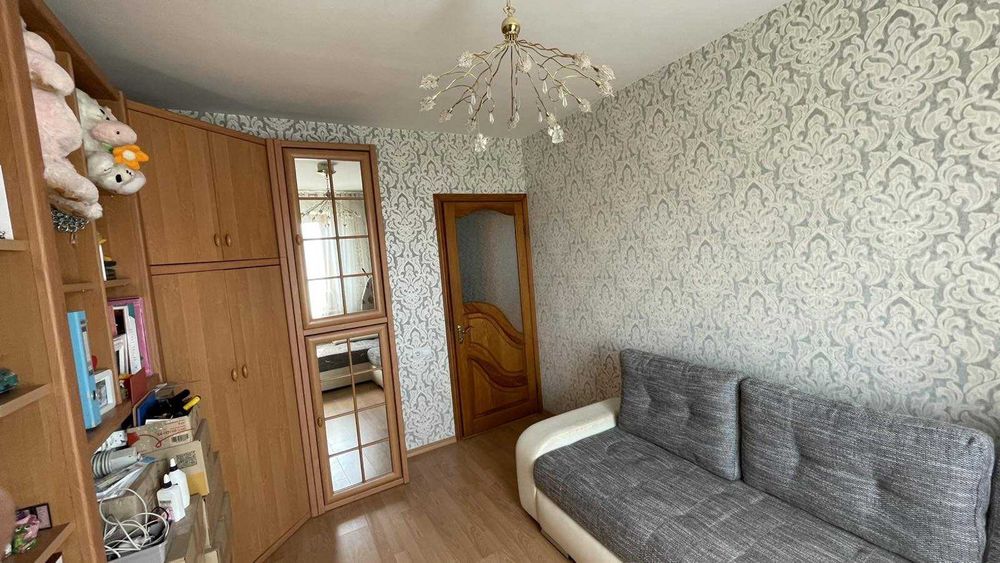 Продам дизайнерскую 3-комнатную  квартиру в г. Черноморск