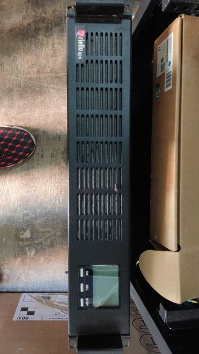 Armário Bastidor 22 unidades + material sistema videovigilancia