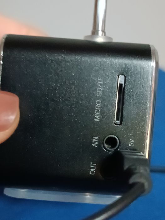 Mini przenośny głośnik stereo,radio