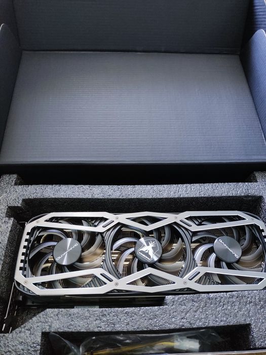 Відеокарта Gainward GeForce RTX 3070 Ti Phenix