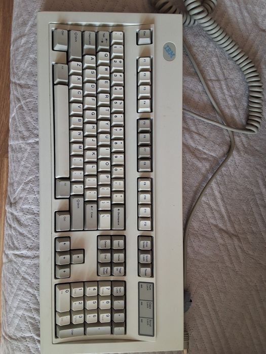 Клавіатура IBM Model M  PN 1391401, 1993 року