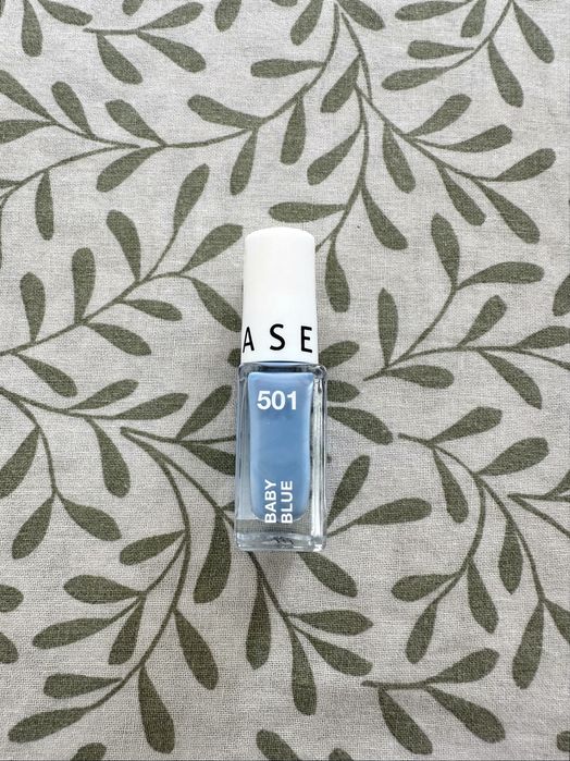 Nowy niebieski lakier do paznokci Nail Polish nr 501 Baby blue Sephora