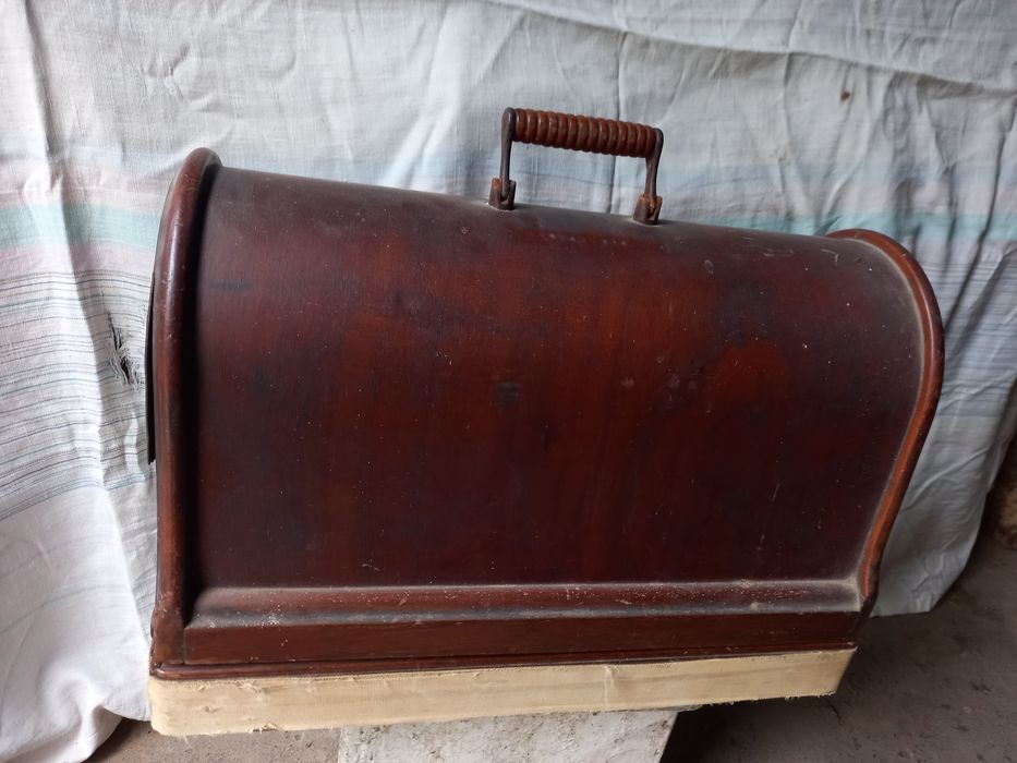 Швейна машинка singer