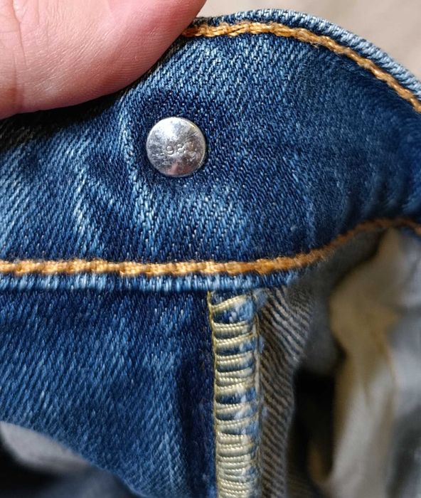 джинси LEVIS 513 розмір W33 L30
