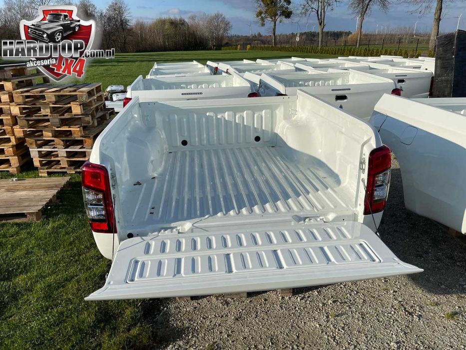 Nadwozie PAKA Mitsubishi L200 4x4 pickup skrzynia burta nowa 4 drzwi