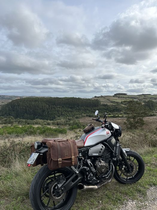 Yamaha xsr 700 35kw (livrete)