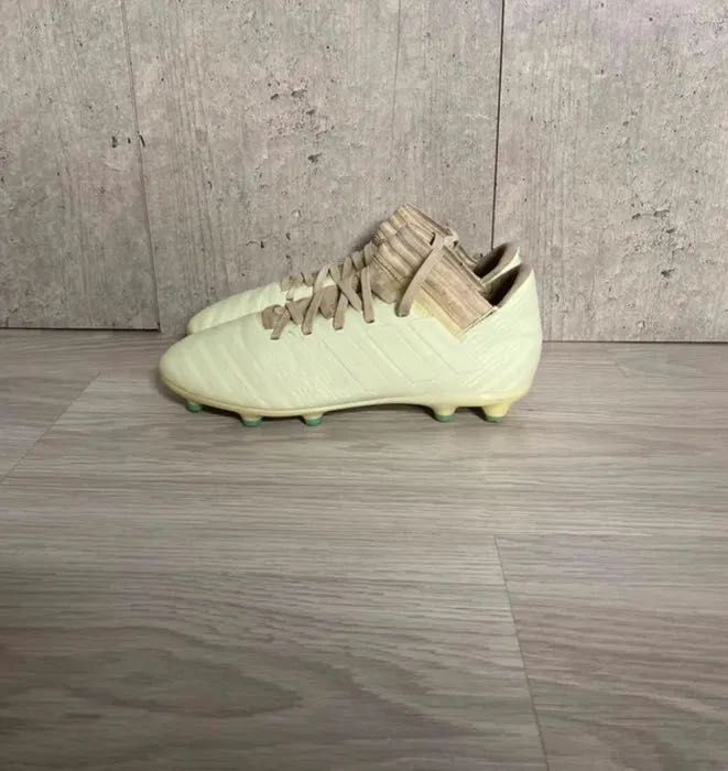 Korki buty piłkarskie Adidas Nemeziz Messi rozmiar 37 1/3