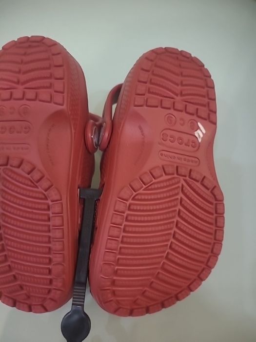 Дітячі босоніжки Crocs