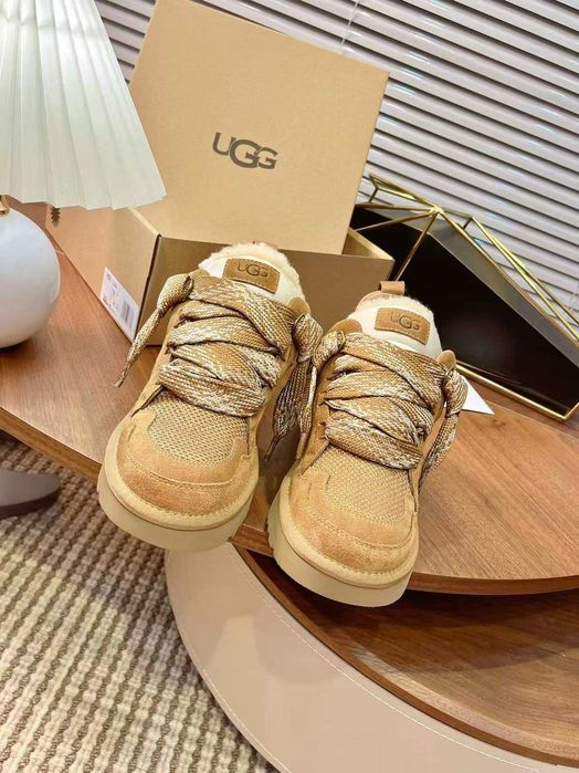 UGG Lowmel Sand r.37